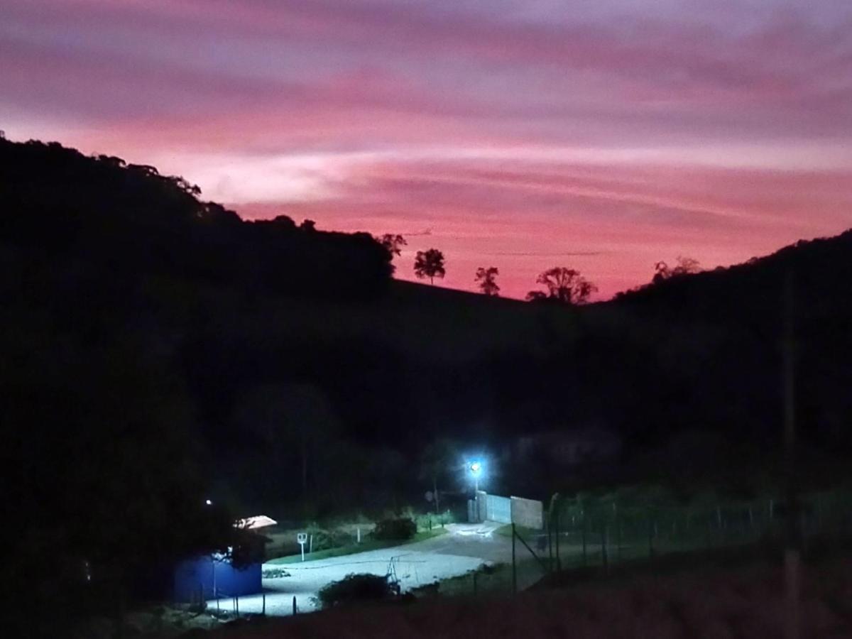 Sítio no interior de SP para curtir a Natureza Águas da Prata Exterior foto